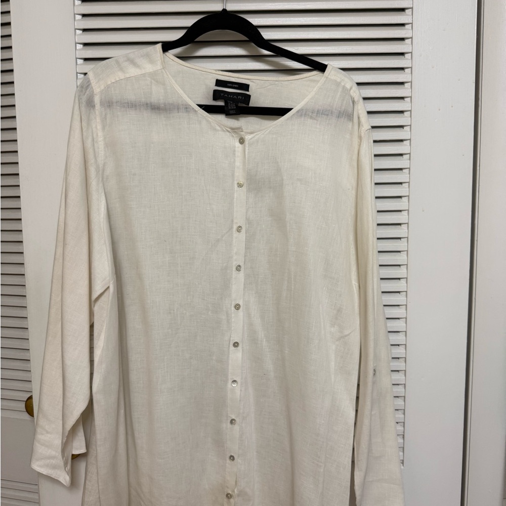 Tahari Off-White Linen Blouse